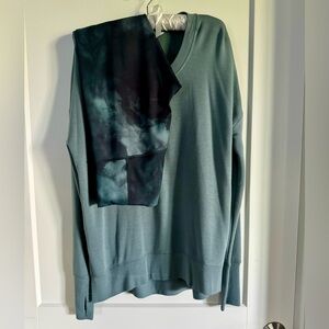Athleta Salutation Stash Leggings & Coaster Luxe Sweatshirt Size M